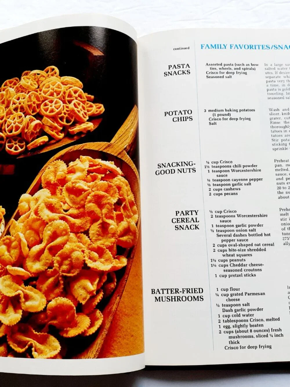 Vintage 70s Cookbook Crisco's Good Cooking Made Easy